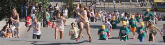 Одесситы сегодня штурмовали Потемкинскую лестницу (фото)
