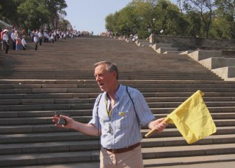 Одесситы сегодня штурмовали Потемкинскую лестницу (фото)