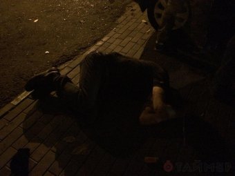 Активисты «Наследия» с помощью «болгарки» штурмовали офис в центре Одессы (фото)