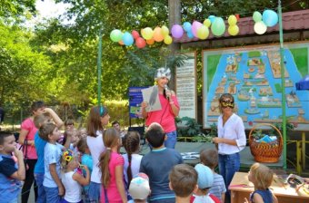 В Одесском зоопарке отметили Всемирный день журавля (фото)