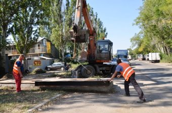 Коммунальщики очистили ливневый коллектор Пересыпи