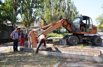 Коммунальщики очистили ливневый коллектор Пересыпи