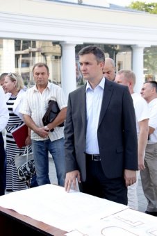Благоустройство Греческой площади Одессы обсуждено на выездном совещании