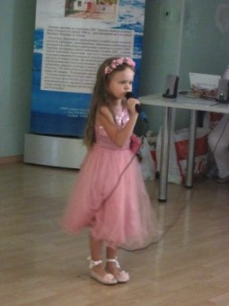 Юные одесситы подарили военнослужащим АТО песни и танцы (фото)