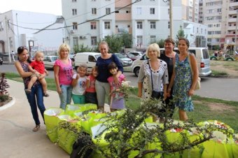 Одесситы продолжают помогать вынужденным переселенцам
