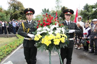 В обновленном сквере Партизанской славы чествовали участников партизанского движения