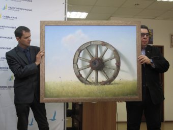 Два одесских художника выставили свои работы на благотворительный акуцион
