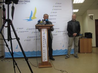 Два одесских художника выставили свои работы на благотворительный акуцион