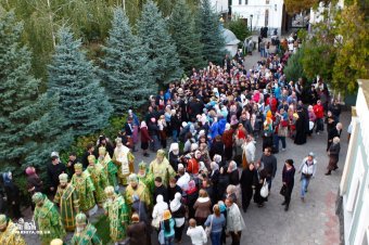 Митрополит Киевский и всея Украины Онуфрий совершил всенощное бдение в Свято-Успенском патриаршем Одесском мужском монастыре (фото)