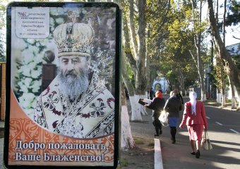Городской голова Геннадий Труханов присутствовал на богослужении в Свято-Успенском монастыре (фото)