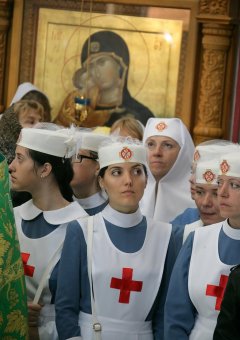 Городской голова Геннадий Труханов присутствовал на богослужении в Свято-Успенском монастыре (фото)