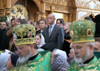 Городской голова Геннадий Труханов присутствовал на богослужении в Свято-Успенском монастыре (фото)