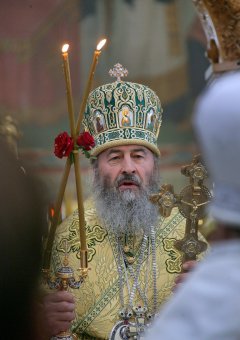 Городской голова Геннадий Труханов присутствовал на богослужении в Свято-Успенском монастыре (фото)