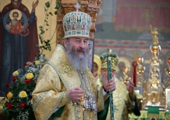 Городской голова Геннадий Труханов присутствовал на богослужении в Свято-Успенском монастыре (фото)