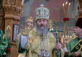 Городской голова Геннадий Труханов присутствовал на богослужении в Свято-Успенском монастыре (фото)