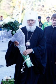 Блаженнейший митрополит Онуфрий совершил заупокойное богослужение на Куликовом поле у Дома Профсоюзов (фото)
