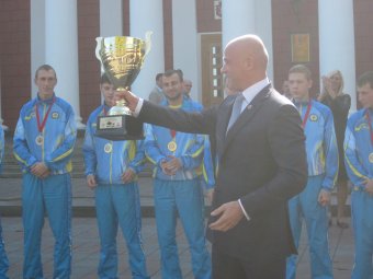 Мэр Одессы встретил национальную сборную Украины по тайскому боксу