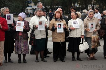 Пять месяцев спустя: На Куликовом поле прошёл траурный митинг (фото)