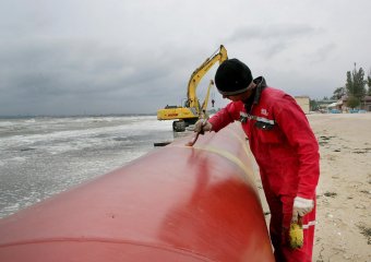 В Одессе стартовали работы по соединению Куяльника с  морем (фото)