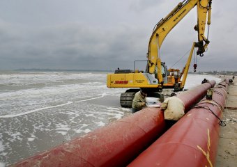 В Одессе стартовали работы по соединению Куяльника с  морем (фото)