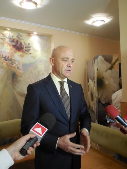 Геннадий Труханов: «Продовольственные автоматы позволят организовать трёхразовое питание в роддомах»