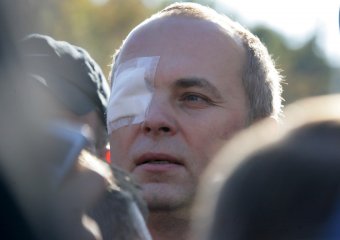 По стенами ОГА сегодня было многолюдно