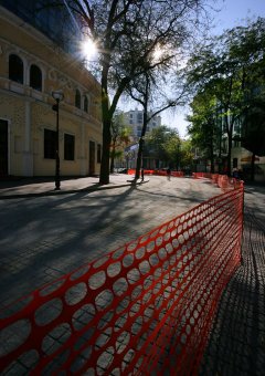 На Греческой площади Одессы демонтирована временная дорога вокруг торгового центра «Афина» (фото)