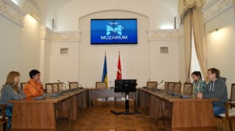 Путешествовать по одесским музеям можно с помощью мобильника