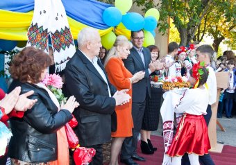 "Украинский дом" в селе Нерубайское: Это нужно увидеть! (фото)