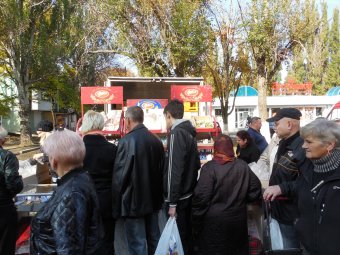 В Малиновском районе проходит осенняя сельхозярмарка (фото)