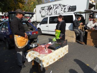 В Малиновском районе проходит осенняя сельхозярмарка (фото)