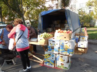 В Малиновском районе проходит осенняя сельхозярмарка (фото)