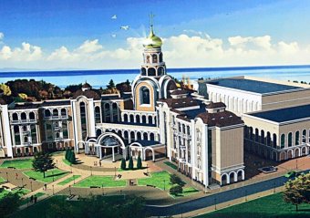 Над строящимся храмом церковно-приходской школы засиял крест