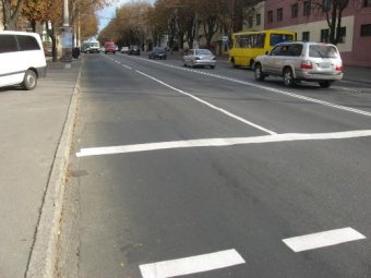 Где в Одессе нанесено более 352 кв. метров дорожной разметки?