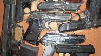 Жители Киевского района Одессы добровольно сдали 11 единиц  газового оружия, 5 нарезного, 8 охотничьего… (фото)