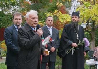 Возложение к мемориалу жертвам фашизма