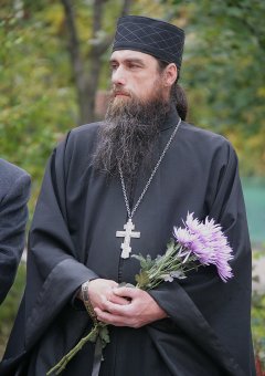Возложение к мемориалу жертвам фашизма