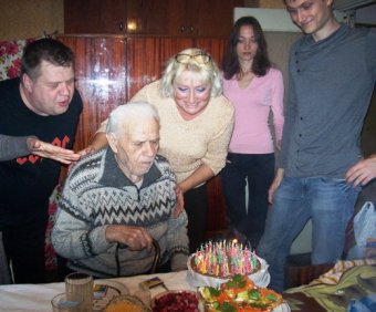 100-летний юбилей отметил одессит Дмитрий Андреевич Лазарь (фото)