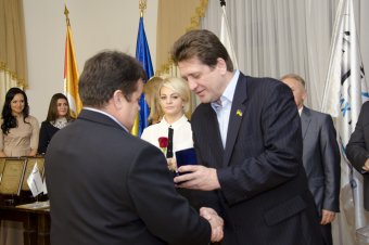 Одесских перевозчиков отметили наградами по случаю профессионального праздника