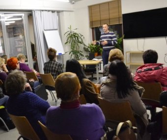 В Одессе проходят семинары для родственников людей, зависимых от алкоголя и наркотиков