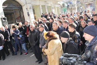 В Одессе открыли памятную доску в честь Заслуженного тренера Украины Виктора Прокопенко (фото)
