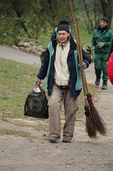 В Стамбульском парке Одессы прошел субботник