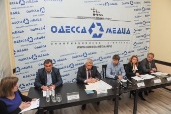 Кандидаты в нардепы от 140 избирательного округа заявляют о массовых фальсификациях и просят Президента вмешаться