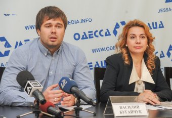 Кандидаты в нардепы от 140 избирательного округа заявляют о массовых фальсификациях и просят Президента вмешаться