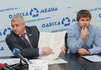 Кандидаты в нардепы от 140 избирательного округа заявляют о массовых фальсификациях и просят Президента вмешаться