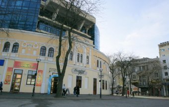 Греческая площадь окончательно станет пешеходной (фото)