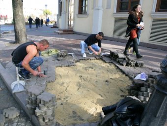 Греческая площадь окончательно станет пешеходной (фото)
