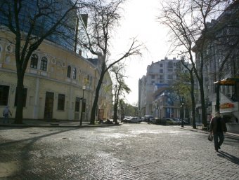Греческая площадь окончательно станет пешеходной (фото)