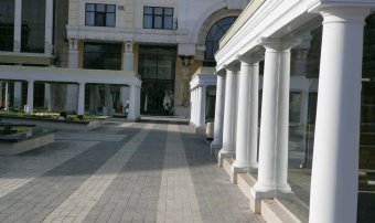 Греческая площадь окончательно станет пешеходной (фото)