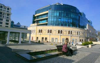 Греческая площадь окончательно станет пешеходной (фото)